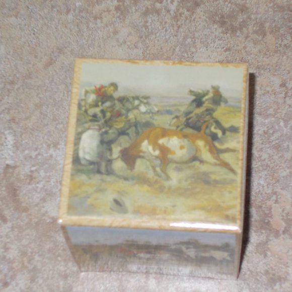 NIB Photo Cube Featuring Artwork from the Sid Richardson Museum - Picture 2 of 7